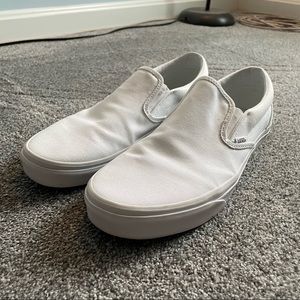 Men’s Size 11.5 VANS Off The Wall White Slip on Sneakers